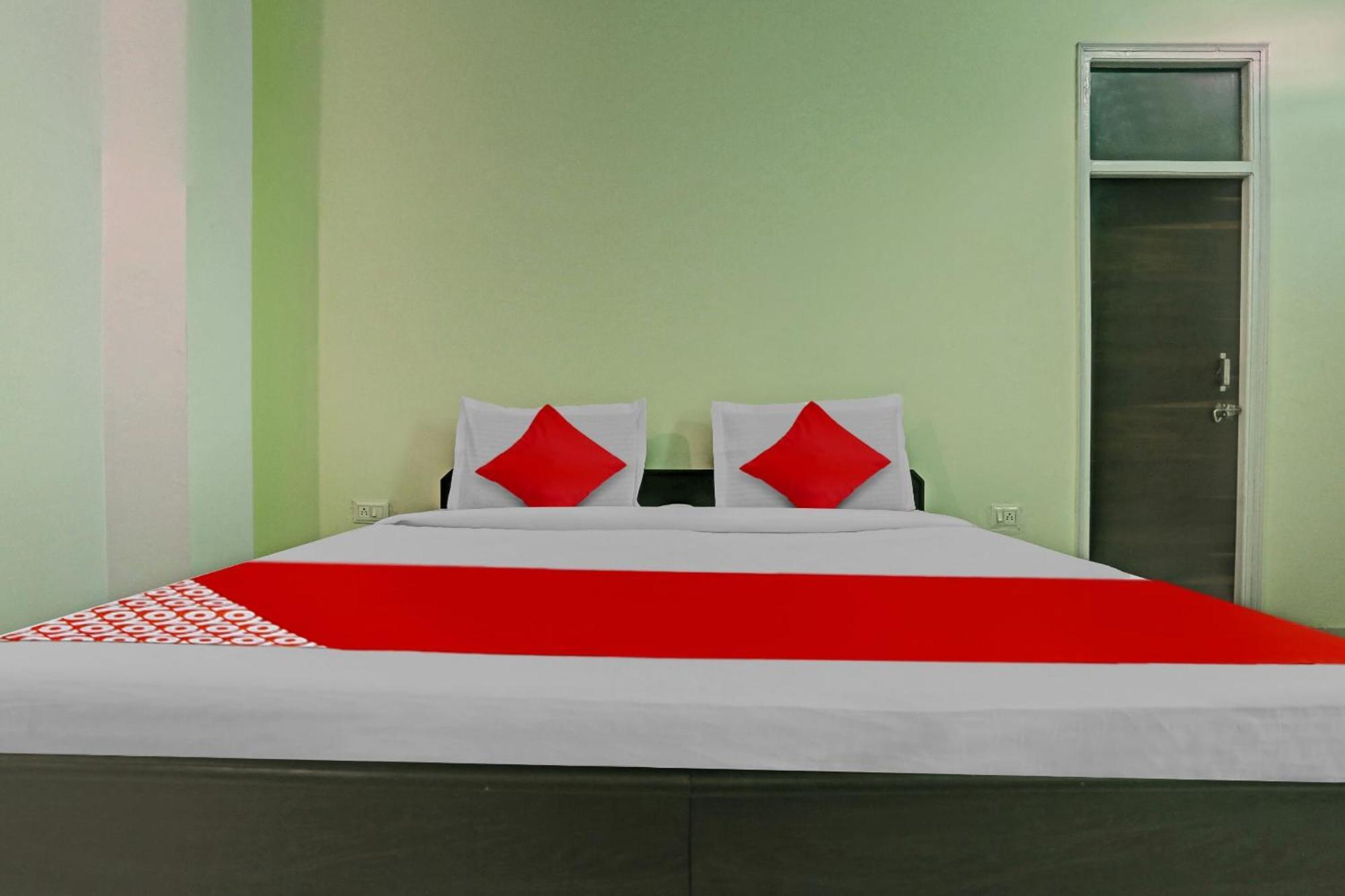 Hotel O Arya Residency غورغاون المظهر الخارجي الصورة